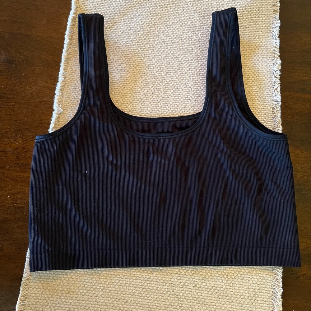 Athleta! NWOT black crop tank